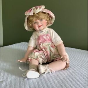 11 inch sitting doll - Hamilton Collection